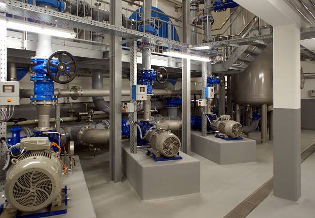 Verrohrung im Wasserwerk